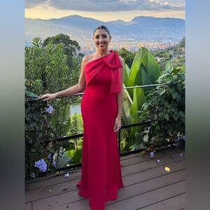 Betsy & Adam Bow one shoulder gown